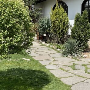 Ardesia poligonale Homa Lespezi - Pietra naturale per pavimentazioni, gradini da giardino, sentieri (1 mq = 3-5 pezzi)