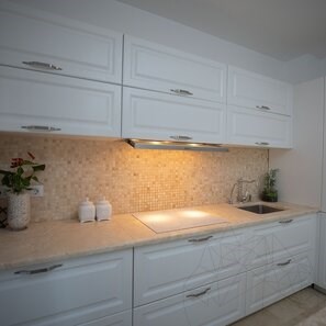 Piano di lavoro in travertino Classic Polisat, 250 x 65 x 3,2 cm