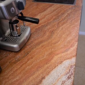 Controsoffitto in travertino lucido Peach, 250 x 65 x 3 cm