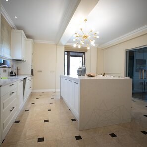 Marmo Royal Cream lucido, 60 x 30 x 2 cm