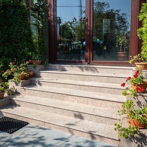 Granito Santa Rossa Fiamat 1,8 cm - Piani, gradini, smalti e pezzi personalizzati