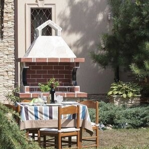 Barbecue tradizionale medio da giardino (Carbone/Legno, 120x70x210 cm, pietra naturale Rhodos, mattone)
