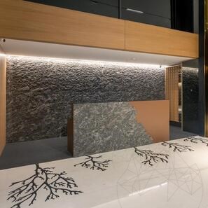 Lastra in Granito Kosmus Silver Lava Design 2CM