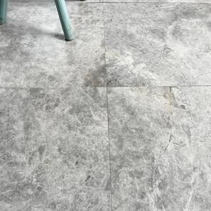 Marmo Tundra Light levigato 61 x 61 x 1.2 cm