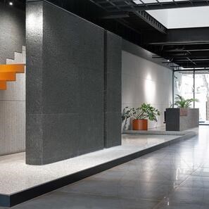 Lastra di Granito Native Black Lineal Extreme Dark Design 2CM