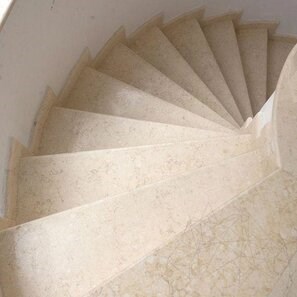 Pezzi personalizzati Pietra calcarea Sunny Dream Lucida Pietra calcarea Sunny Dream, 2 cm - rivestimento interno