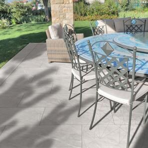 Pietra sinterizzata L'ALTRA PIETRA Total Stone Avorio, 60 X 90 X 2 cm, R11 - Antiscivolo per uso esterno
