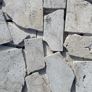 Crazy Paving Travertino Classico Burattato (9-10 pezzi/m²)