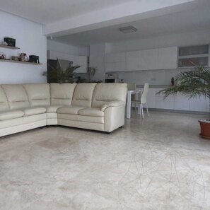 Travertino Classic Cross Cut Mat PREMIUM, 61 x 61 x 1,2 cm