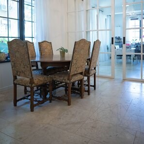 Travertino classico a taglio incrociato anticato, 61 x 40,6 x 1,2 cm - Economico
