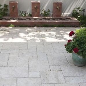 Travertino Classic French Pattern Set Spazzolato e Daltuit, 3 cm