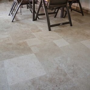 Travertino Classic Cross Cut French Pattern Set Spazzolato, 1,2 cm