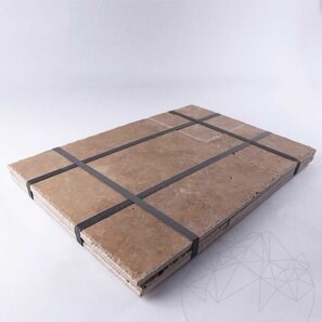 Travertino Walnut Cross Cut French Pattern Set Spazzolato e Daltuito, 1,2 cm