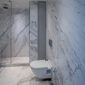 Pezzi speciali Marmo Calacatta Lucina lucidato, 2 cm - Progetti speciali