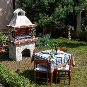 Barbecue tradizionale medio da giardino (Carbone/Legno, 120x70x210 cm, pietra naturale Rhodos, mattone)