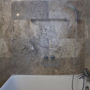 Travertino Silver Cross Cut Lucido, 61 x 30,5 x 1,2 cm
