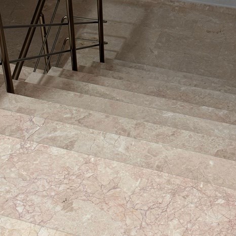 Scalino in Marmo Rosalina Lucido, 120 x 30 x 3 cm