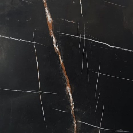 Lastra di marmo lucido Sahara Noir, 2 cm